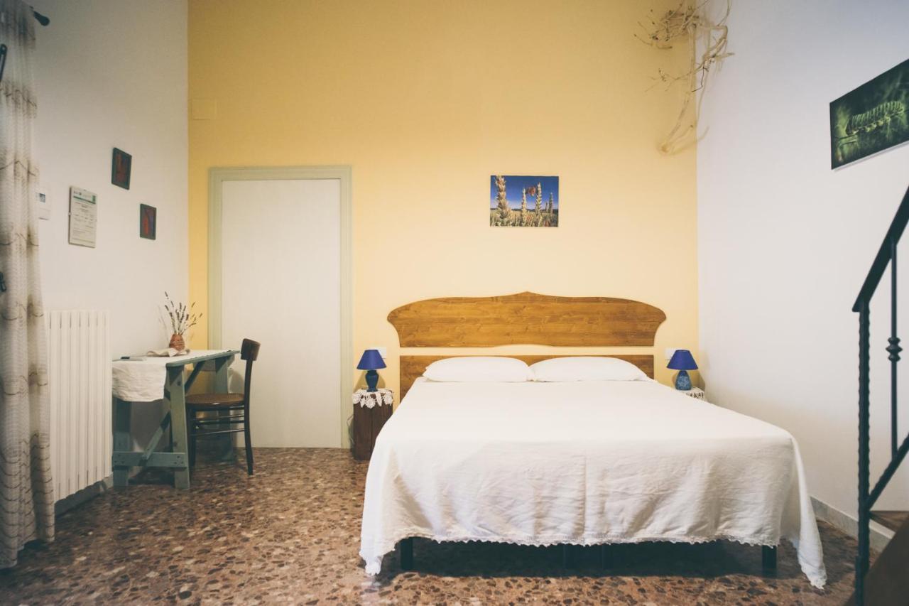 Il Melograno Bed & Breakfast เชจลีเมสซาปิกา ภายนอก รูปภาพ